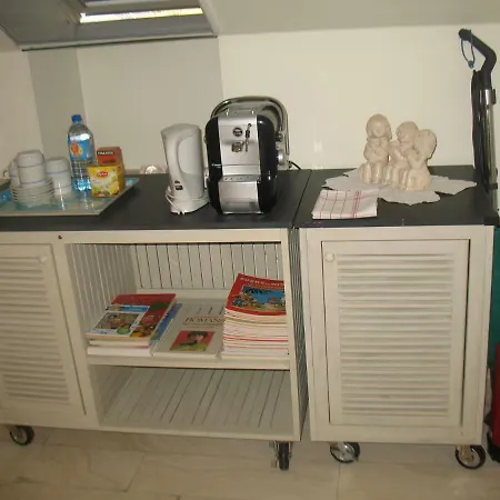 Bed & Breakfast B&logies De Duinroos